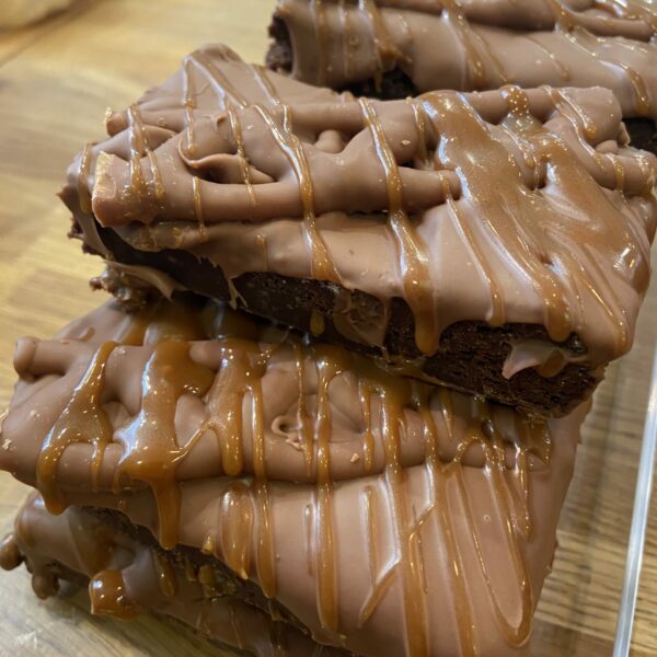 4 x curly whirly Brownie delivered